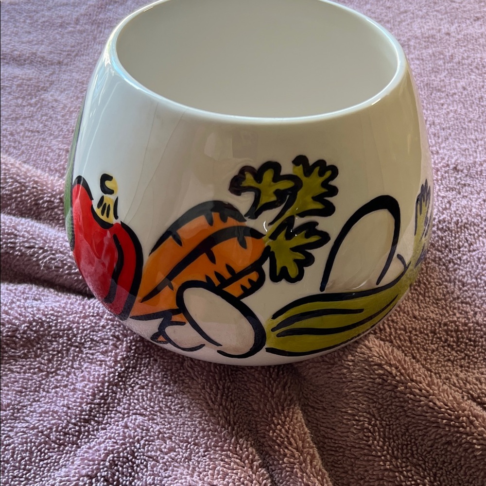 Ceramic Retro Bowl With Vegetable Design
